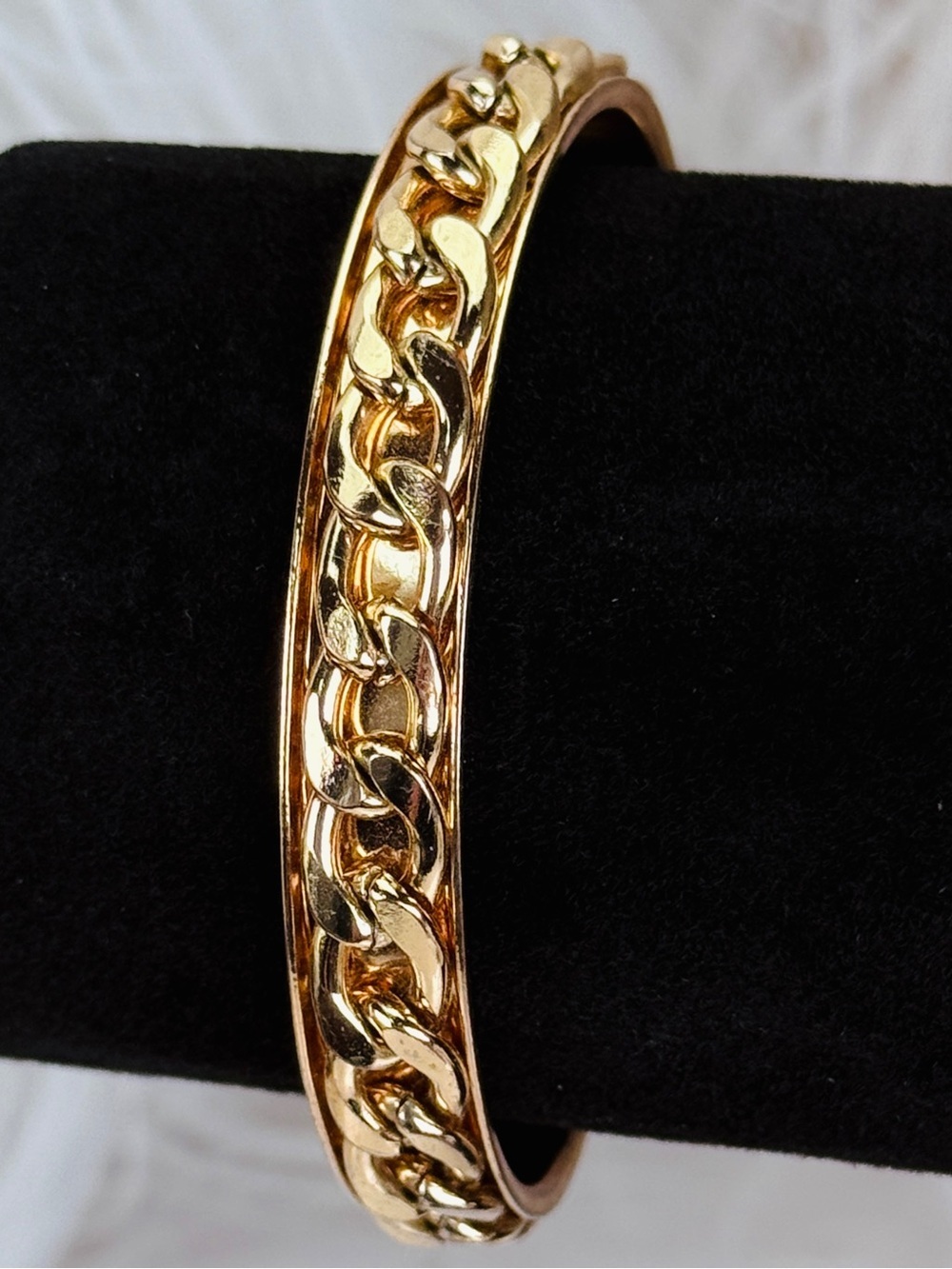 Vintage aged goldtone, weighted, chain-link accent costume cuff bracelet